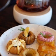 เมนูของร้าน Quinze Cafe & Space