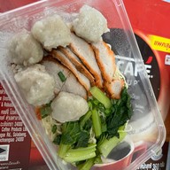 เมนูของร้าน ฟู่ บะหมี่ปู เกี๊ยวกุ้ง หมูแดง หมูกรอบ รัชดาภิเษก-ท่าพระ