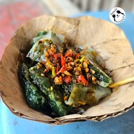 เมนูของร้าน ซ้ง กุยช่าย ถนนพระสุเมรุ