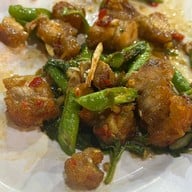 ร้านข้าวต้มปลาชลบุรี