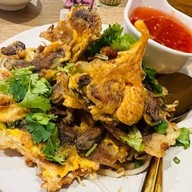 ข้าวปลาแกะ ตลาดเอราวัณ