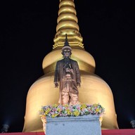 บรรยากาศ พระบรมราชานุสาวรีย์สมเด็จพระนารายณ์มหาราช นครราชสีมา