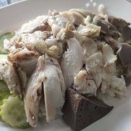 สายไหม ข้าวมันไก่ตอน ลาดปลาเค้า ซ.3