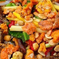 ครัว เดลิเวอรี่ กะเพราเนื้อโคขุน ข้าวไก่เกาหลี ยำไก่แซ่บ (นายชาติ🥇)