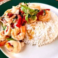 ผลไม้พร้อมทาน อาหารจานด่วน by k.chu เอแบคบางเสาธง บางนาการ์เด้น ซ.7