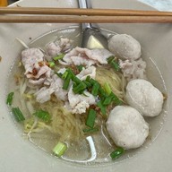 ถนัดศรี หาดใหญ่ (Since 1969) ก๋วยเตี๋ยว ถนัดศรี หาดใหญ่ (เจ้าเก่า) Since1969