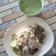 สายไหม ข้าวมันไก่ตอน ลาดปลาเค้า ซ.3
