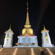 บรรยากาศ พระบรมราชานุสาวรีย์สมเด็จพระนารายณ์มหาราช นครราชสีมา