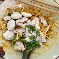 ถนัดศรี หาดใหญ่ (Since 1969) ก๋วยเตี๋ยว ถนัดศรี หาดใหญ่ (เจ้าเก่า) Since1969