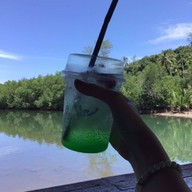 แมงโกรฟบังกะโลแอนด์เรสเตอรองท์