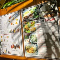 Hanoi House มหาทุน พลาซ่า