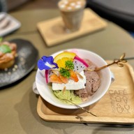 เมนูของร้าน Chez Nous Cafe