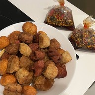เมนูของร้าน ป้าแว่นลูกชิ้นทอด