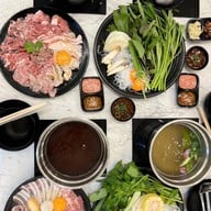 เมนูของร้าน Dollars Shabu สุกี้ จิ้มจุ่ม หน้าย่าโม