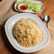 อิ่มธารน้ำ 558