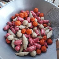 ร้านลูกชิ้นระเบิด&ยำมะม่วง