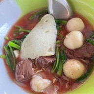 เมนูของร้าน พรชัยลูกชิ้นปลา