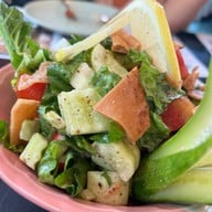 Beirut Lebanese Restaurant พร้อมพงษ์