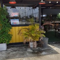 หน้าร้าน L'amour Thanks Café & Steak ลามูร์แธ๊งค์คาเฟ่และสเต๊ก