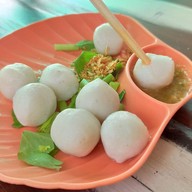 เมนูของร้าน บ้านเย็นตาโฟ by ครัวป้านงค์ กรุงเทพมหานคร