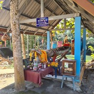 บรรยากาศ วัดเขาพัง สะพานแขวน