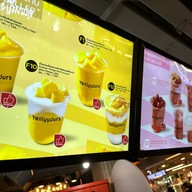 Yenly Yours เซ็นทรัลลาดพร้าว