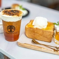 Adam&Eve Cafe’and bistro