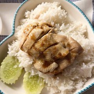เมนูของร้าน (ปิด) ข้าวหมกไก่ย่างบังฟารุก ข้าวซอย 邦发禄烤鸡 ปิด