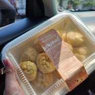 เมนูของร้าน บ้านขนมปัง เจริญนคร อยู่ระหว่างเจริญนคร ซอย 17-19