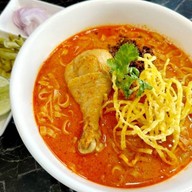 จบที่ยำ x เต็มขันโตก น้ำเงี้ยว ข้าวซอย อาหารเหนือ บางบัวทอง