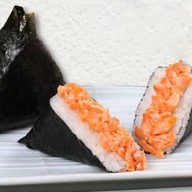 ข้าวปั้นโอนิกิริ (Onigiri)