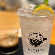 Artists Coffee - studio กลางเมือง