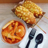 Daek  & Daek Daek&Daek