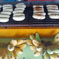 กล้วยปิ้ง-น้ำอ้อย@ถนนคนเดินกาดกองต้า