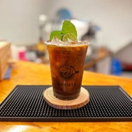 Artists Coffee - studio กลางเมือง
