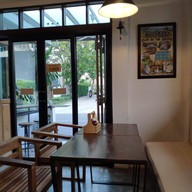 Doodze Cafe & Bistro