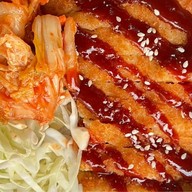 ครัวกะเพรารสเด็ดพริกเเห้ง ข้าวไข่ข้น บางรักใหญ่ 1