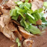 ก๋วยเตี๋ยวเรือหมู&ข้าวซอยไก่ พระยาสุเรนทร์ซอย4