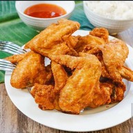 ข้าวเหนียว  ไก่ทอด ร้อนๆ ข้าวเหนียวหมูทอด