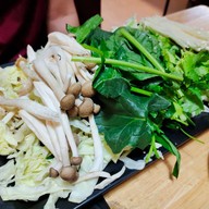 ชาบูชีส หน้าม.ศิลปากร