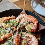 อันจะกินวิลล่า