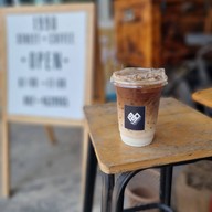 เมนูของร้าน 1990 street coffee