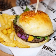 PATTY & JIMMY Burgers PATTY & JIMMY  Burger House Chonburi
