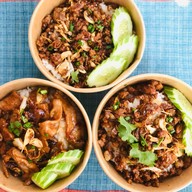 ร้าน กะเพรา IN BOX ( รับทำข้าวกล่อง ) บึง เครือสหพัฒต์ แหลมฉบัง