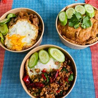 ร้าน กะเพรา IN BOX ( รับทำข้าวกล่อง ) บึง เครือสหพัฒต์ แหลมฉบัง