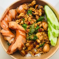 ร้าน กะเพรา IN BOX ( รับทำข้าวกล่อง ) บึง เครือสหพัฒต์ แหลมฉบัง