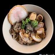 เชฟเถื่อนอาหารตามสั่ง