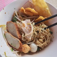 ก๋วยเตี๋ยววัดพุทธ