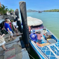 ท่าเทียบเรือปากบารา
