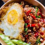 ร้าน กะเพรา IN BOX ( รับทำข้าวกล่อง ) บึง เครือสหพัฒต์ แหลมฉบัง